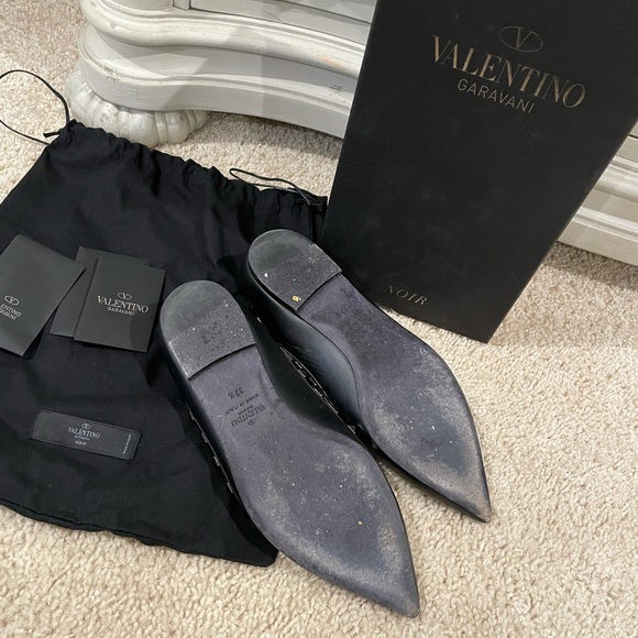 Valentino Noir Matte Black Gunmetal Rockstud Pointed Toe Flats Sz 37.5 - Picture 11 of 11